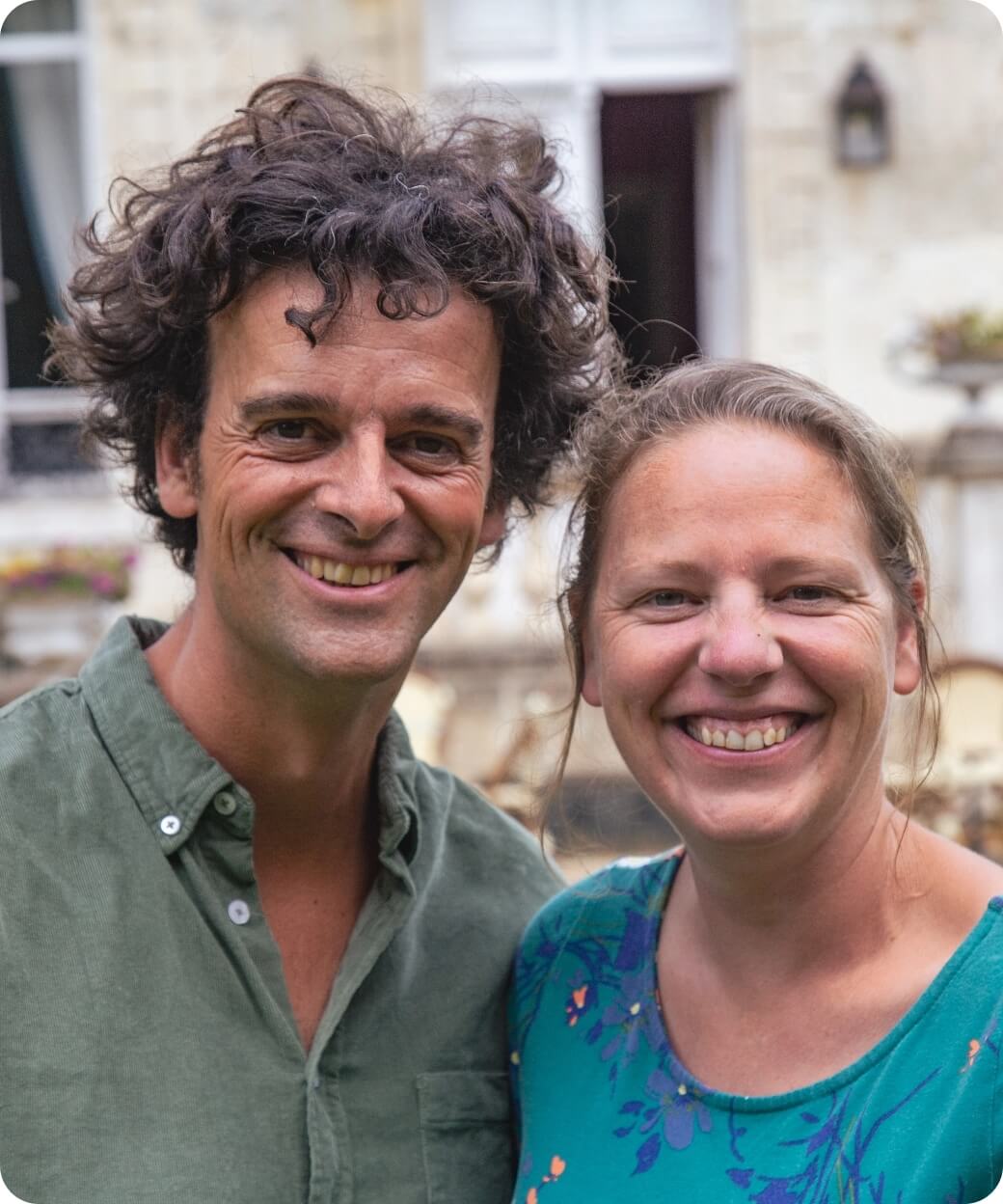 Jessica et Raphaël, responsables du centre équestre du Brévedent en Normandie.